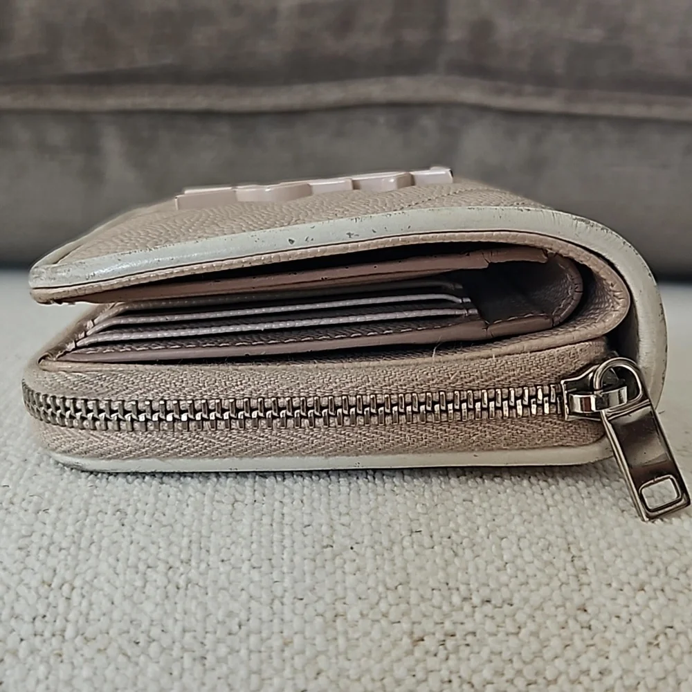 YSL Zippy Wallet - Picture 3 of 12